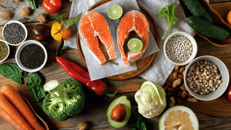 دليلك الذكي: ماذا تأكل لتشعر بالشبع وتحرق الدهون؟