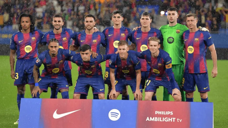 مواجهة الثأر.. جماهير برشلونة تملأ المدرجات قبل قمة باريس