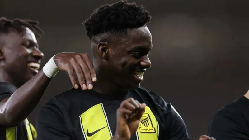 الاتحاد يوقف انتقال طلال حاجي إلى الدوري الإسباني.. تفاصيل رفض عرض سيلتا فيغو