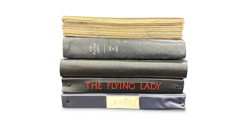 سجل تاريخي لهواة الكلاسيكيات.. مجلات رولز-رويس في مزاد بلا حد أدنى