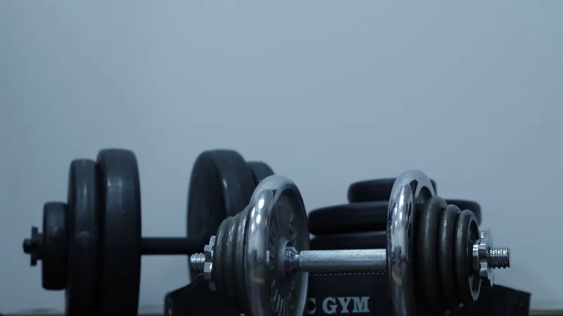 دراسة تكشف كيف تساعد التمارين على النوم العميق