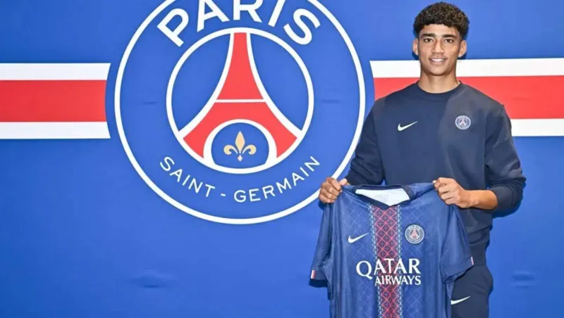 موهبة تونسية على أعتاب النجومية.. خليل العياري ينضم إلى باريس سان جيرمان