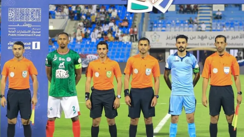 الاتحاد السعودي يعلن حكام مباريات كأس الملك.. قمة جدة والنصر تحت الأضواء