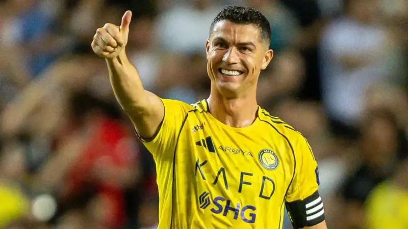 بتوصية من رونالدو.. النصر يقدم عرضًا ضخمًا لضم رافائيل لياو