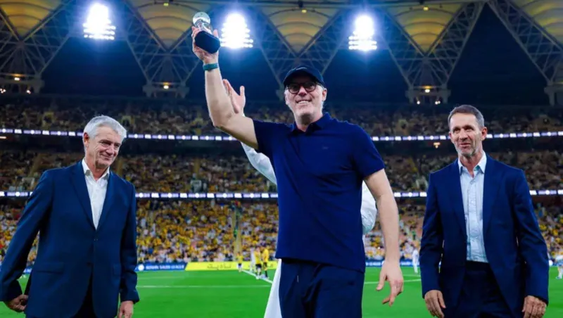 الاتحاد يودّع لوران بلان بفيديو مؤثر بعد رحيله المفاجئ عن الفريق