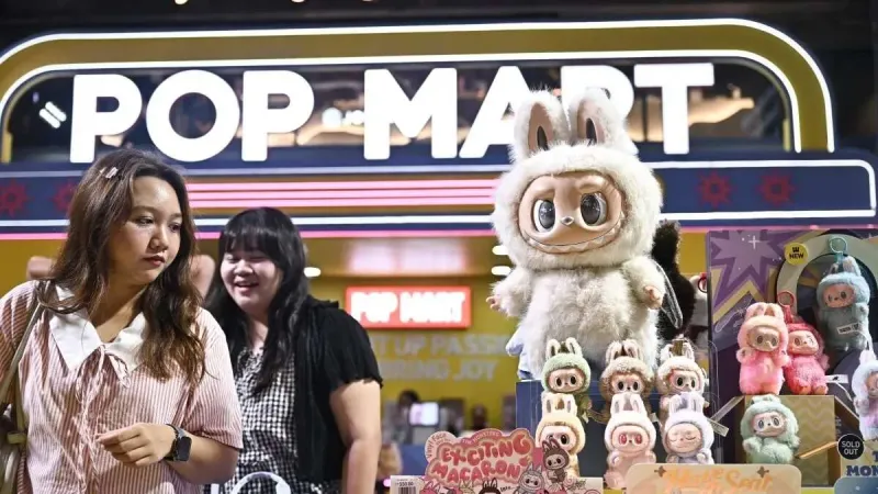 أسهم Pop Mart تتراجع بشكل حاد.. هل انتهى بريق Labubu؟