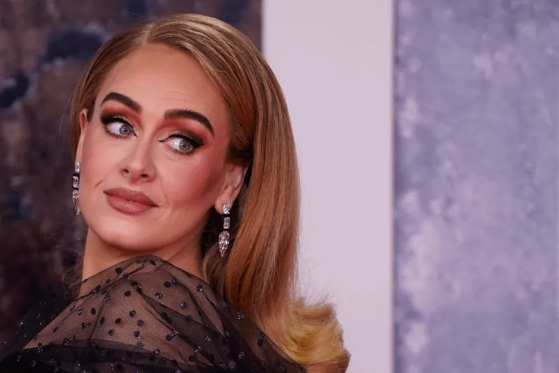 ما لم يقله الإعلام.. أديل تكشف كل شيء في سيرتها الذاتية المرتقبة