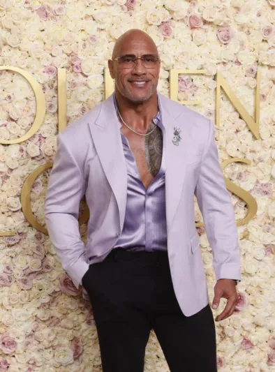 كيف خسر دواين جونسون 60 رطلاً ليظهر بشكل جديد في فينيسيا؟