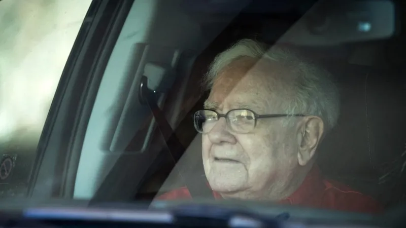 بعد ثروة 149 مليار دولار.. وارن بافيت يكشف السرّ الذهبي لتكون غنيًا