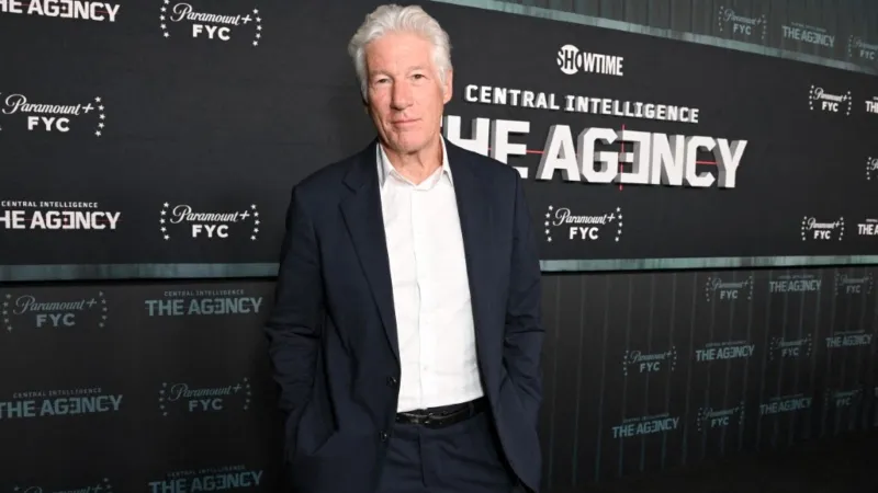 هدم منزل Richard Gere الفاخر في كونيتيكت بعد جدل واسع