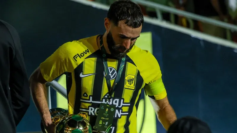إصابة كريم بنزيما تربك استعدادات الاتحاد قبل مواجهة الفتح