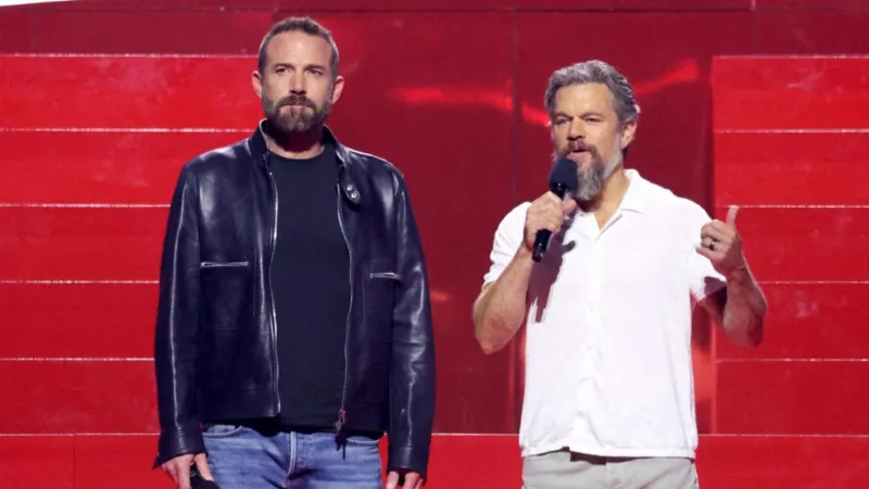 الثنائي الذهبي يعود من جديد: ديمون وأفليك يعلنان استمرار التعاون