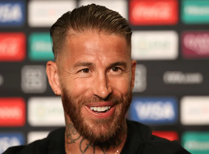 سيرجيو راموس يجمع بين كرة القدم والموسيقى في مشروع جديد (فيديو)