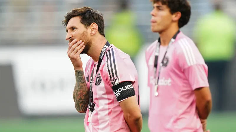 ميسي ورفاقه يتعرضون لهزيمة قاسية أمام سياتل ساوندرز في نهائي كأس الدوريات (فيديو)