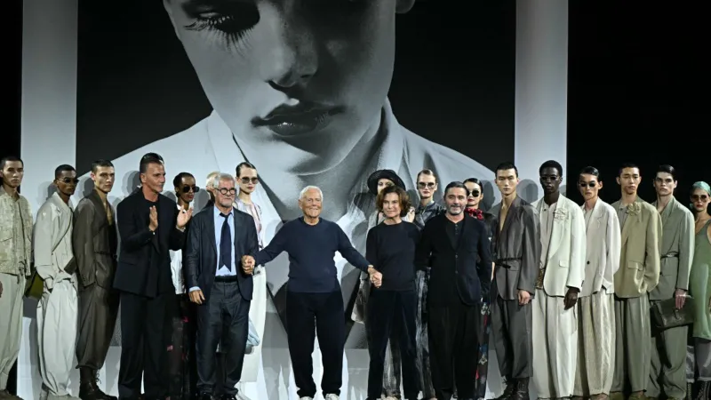 جورجيو أرماني.. ملياردير الأناقة يرحل بثروة ضخمة