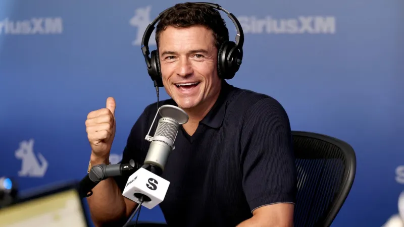 بعد 9 أعوام.. أورلاندو بلوم يعلق على نهاية علاقته بكاتي بيري