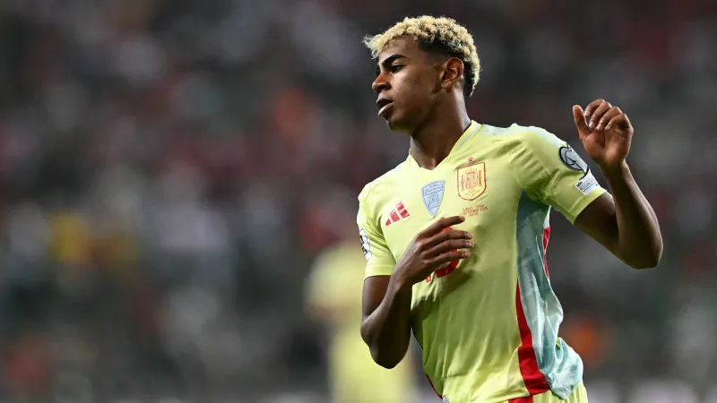  حملة مدفوعة تثير الجدل في سباق الكرة الذهبية 2025.. فماذا حدث؟