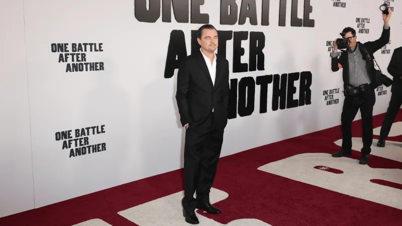  ليوناردو دي كابريو يصف تجربة فيلمه الجديد "One Battle After Another" (فيديو)