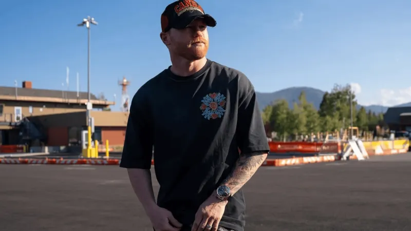 كانيلو ألفاريز يظهر مرتديًا ساعة Jacob & Co. Opera Godfather الفاخرة