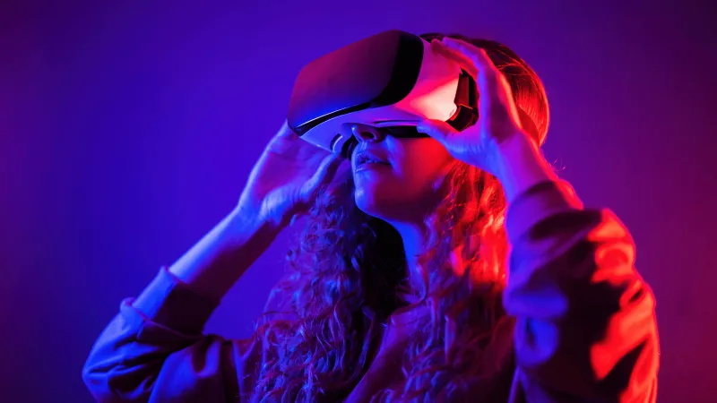 Amazon تدخل سوق نظارات الواقع المعزز لمنافسة Meta