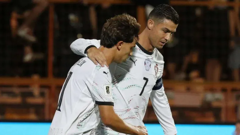 رونالدو وفيليكس يقودان البرتغال لفوز ساحق على أرمينيا بخماسية (فيديو) 