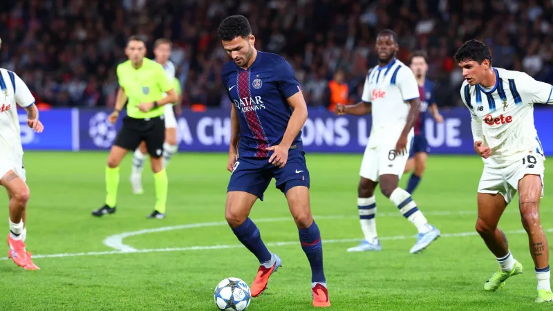 باريس يكتسح أتالانتا... ويمهّد طريق الحلم الأوروبي