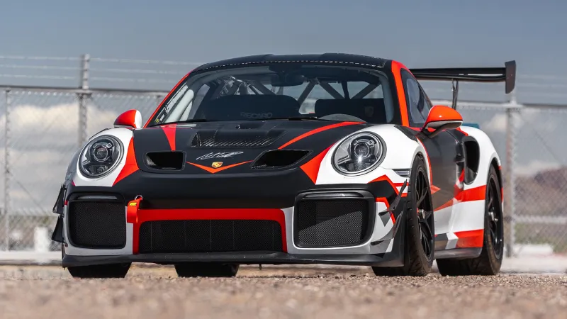  بورشه نادرة قادها ماكس فيرستابن تُعرض للبيع بسعر خيالي