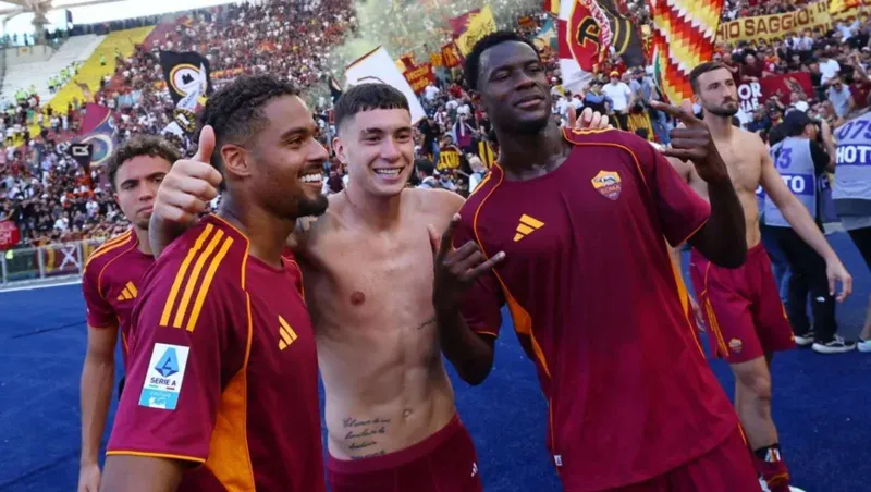روما يحسم ديربي العاصمة.. وطرد ثنائي لاتسيو المغربي يشعل اللقاء (فيديو)