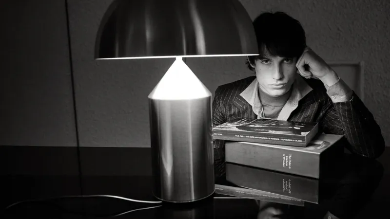 أسلوب خريفيّ راقٍ: قطع أساسيّة تروي قصة التوازن بين الراحة والترف