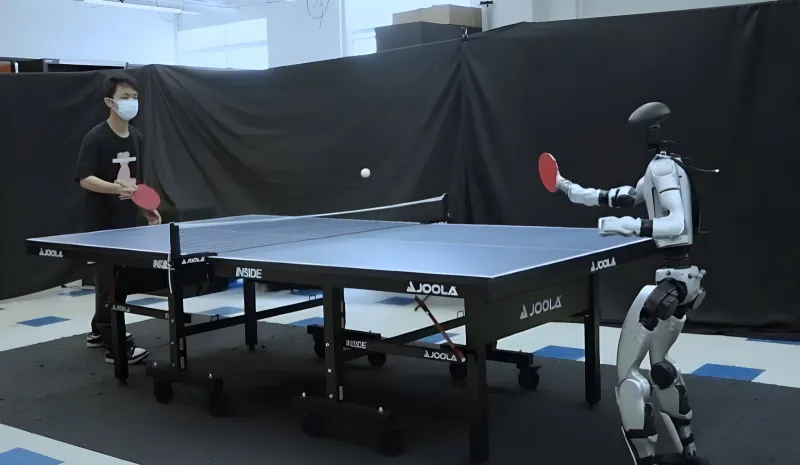 روبوت Unitree G1 يذهل العالم بمهاراته في تنس الطاولة! (فيديو)