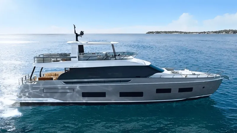 رفاهية بلا حدود.. Azimut تطلق يخت Fly 82 بلمسات تصميمة مبتكرة