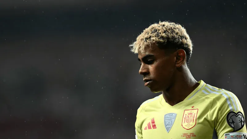 لامين يامال يواجه أزمة فقدان جواز السفر بعد فوز تاريخي مع إسبانيا