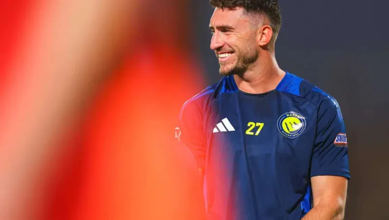 فيفا يلغي صفقة انتقال لابورت من النصر لأتلتيك بلباو.. ما القصة؟ 