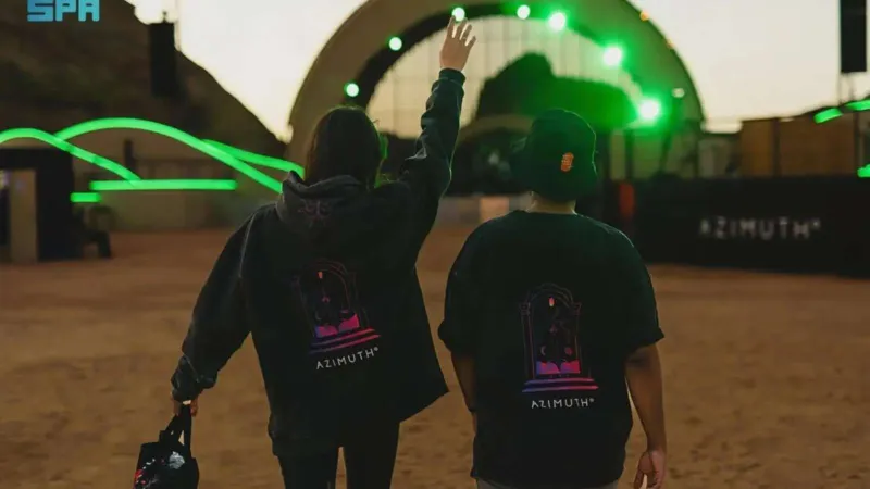 "أَزْمِث" العُلا يحتفل باليوم الوطني السعودي.. حتى شروق الشمس