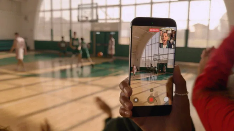 Dual Capture في آيفون 17.. تجربة تصوير مزدوجة لصناع المحتوى