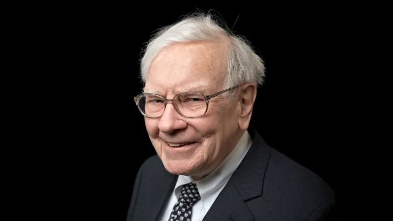 القيمة في الوقت لا الرفاهية.. قصة فلسفة وارن بافيت مع السيارات