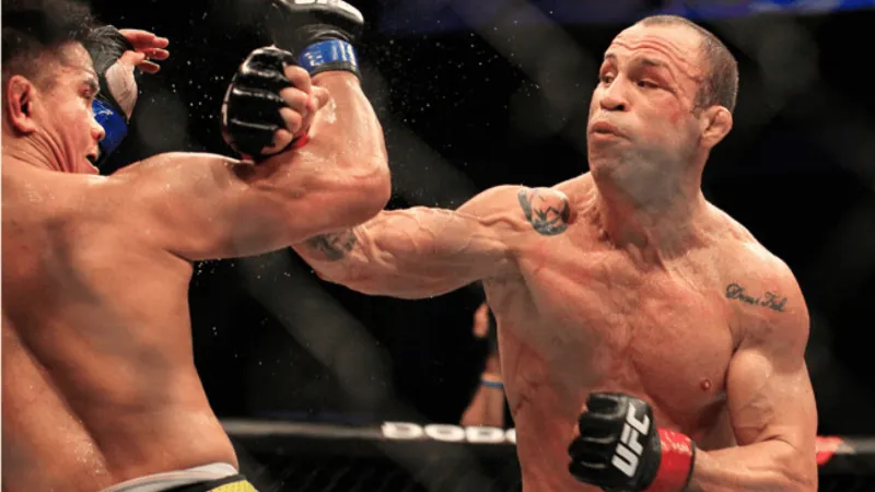 فوضى في ساو باولو.. واندرلي سيلفا يسقط بالضربة القاضية (فيديو)