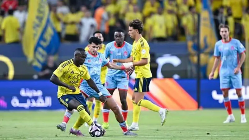 النصر يبدع في ليلة الأبطال ويعزز صدارته بخماسية أمام الرياض (فيديو)