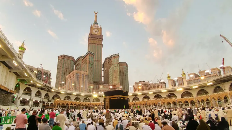 بين الراحة والخدمات الحديثة.. أفضل خيارات الإقامة في فنادق مكة