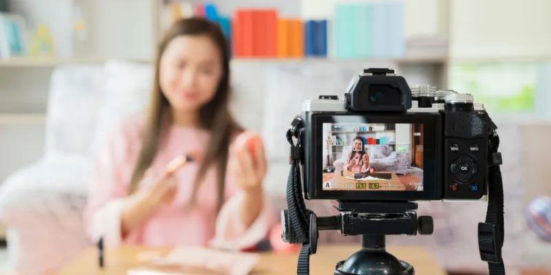 كيف حقق YouTube هذا الرقم القياسي في أرباح صناع المحتوى خلال 4 سنوات؟