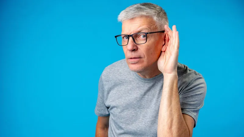 دراسة: فقدان السمع يضاعف خطر الخرف