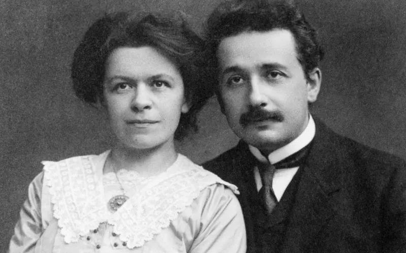 بين فوز "تاجر الموت" وتجاهل "غاندي".. 7 محطات لا تُنسى في تاريخ جائزة نوبل!