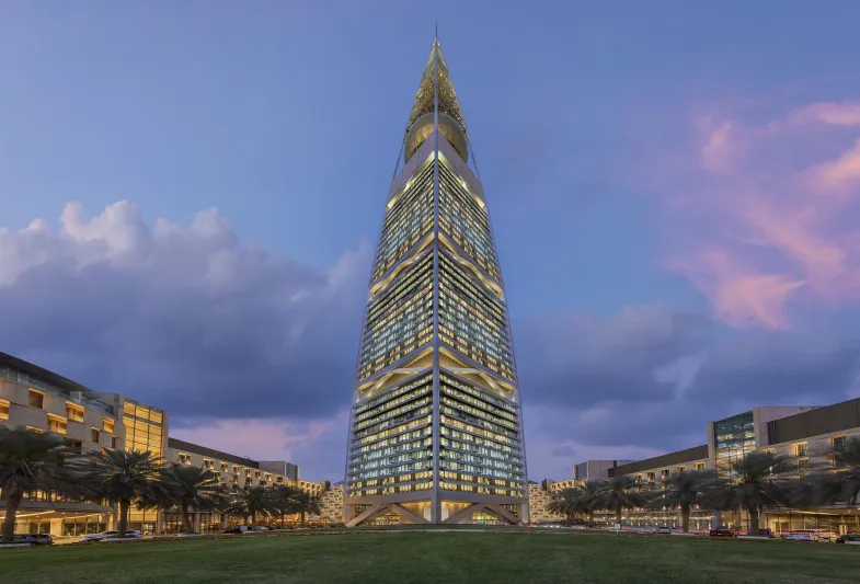 ماندارين أورينتال الفيصلية: أيقونة الضيافة العصرية في قلب الرياض