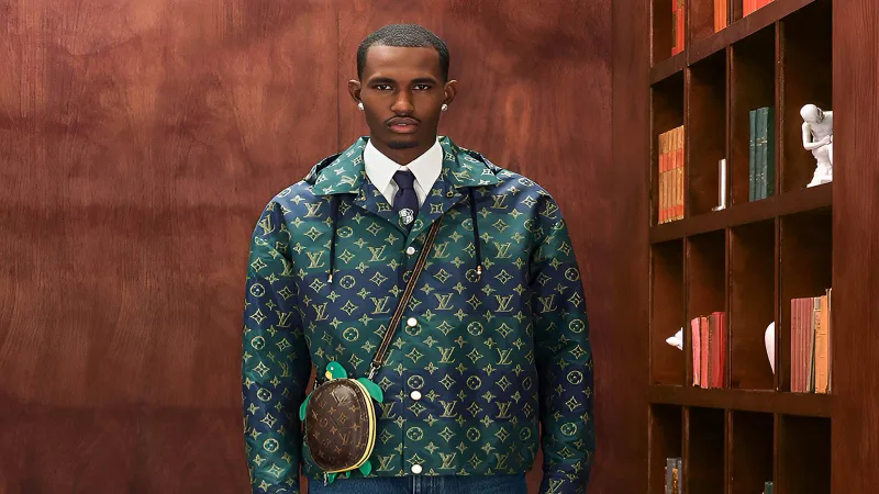 من باريس إلى ميلانو: الحقائب الرجالية الأكثر رواجًا هذا الخريف