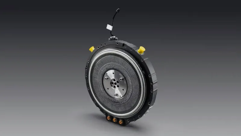 ياسا تُعيد تعريف مستقبل المحركات الكهربائية بمحركٍ يزن 28 رطلاً وينتج أكثر من 1000 حصان