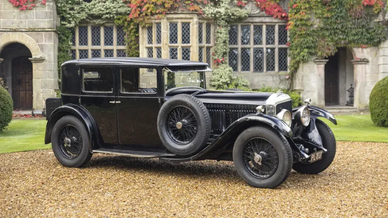 بنتلي تطرح سبيد 6 النادرة بسعر خيالي وتاريخ ملكية مذهل  (فيديو)