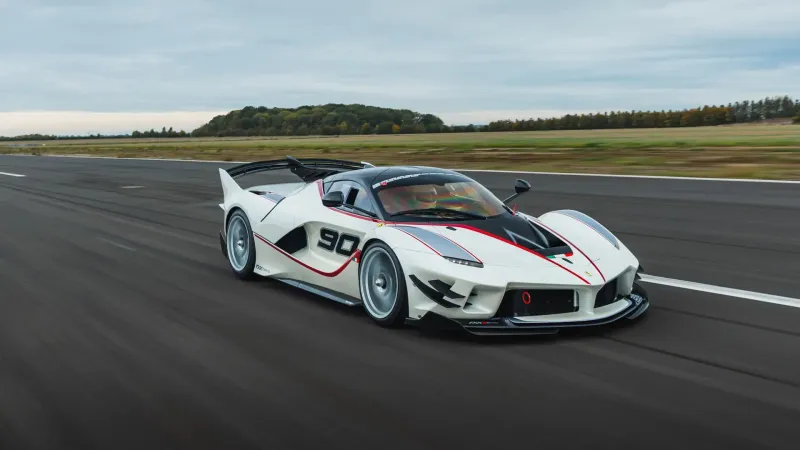  فيراري FXX-K Evo 2015 النادرة تعرض للبيع.. وهذا هو سعرها المتوقع