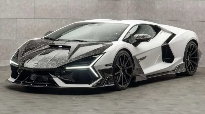تحفة مانسوري الجديدة: لامبورغيني ريفويلتو بتصميم كربوني وأداء خارق (صور) 