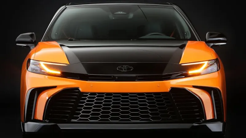 تويوتا تكشف عن Camry GT-S Concept بتصميم هجومي قبل معرض SEMA 2025