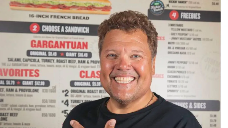 مؤسس سلسلة "جيمي جونز": رواد الأعمال الحقيقيون لا يعرفون الراحة